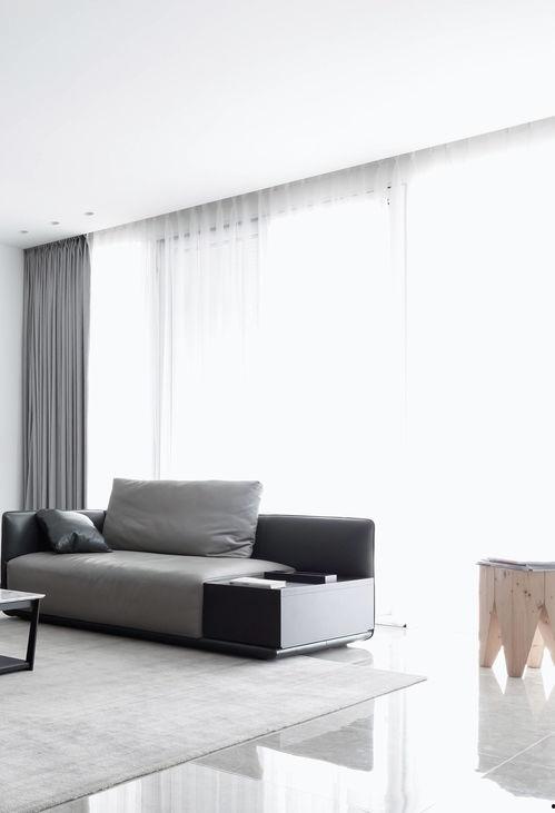 極簡黑白灰網(wǎng)紅窗簾圖片,打造時(shí)尚家居新風(fēng)尚