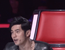 周杰倫舞臺上爆料視頻,獨家爆料背后的精彩瞬間