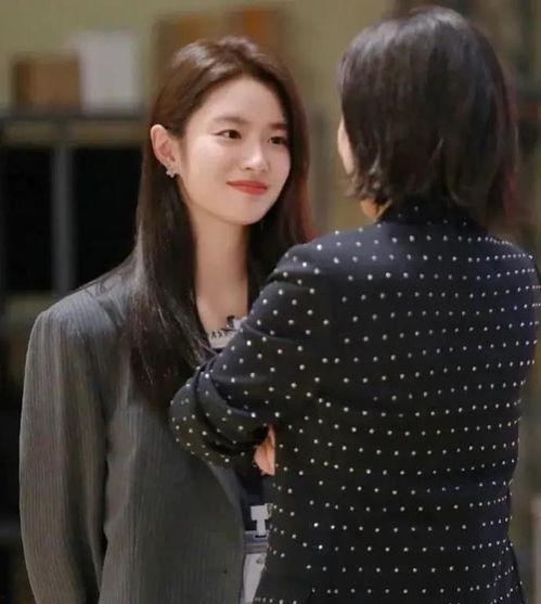 娛樂圈吃瓜爆料戚薇,揭秘明星背后的真實(shí)故事