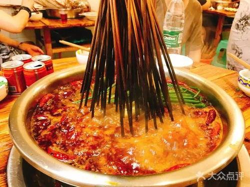 鴨血串串鍋底爆料視頻,獨(dú)家爆料帶你探秘美食背后的秘密