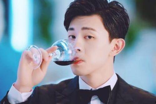 明星片鄧倫,星光璀璨的演藝之路