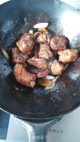 吃瓜群眾啃羊腿視頻,現(xiàn)場直播美食盛宴