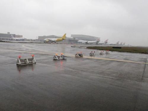 臺灣桃園機(jī)場爆料視頻,現(xiàn)場實況引發(fā)熱議