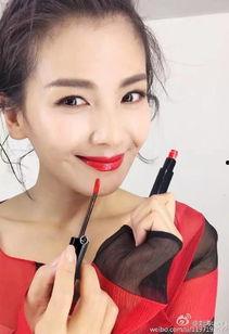 明星親推化妝品,揭秘明星同款化妝品的秘密